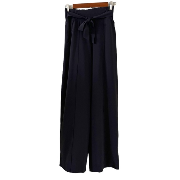 lululemon athletica Black Wide Leg Pants - Picture 1 of 11